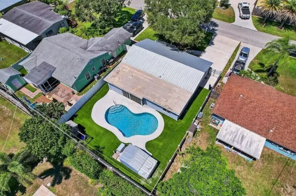 516 E Whitney Drive Jupiter FL 33458