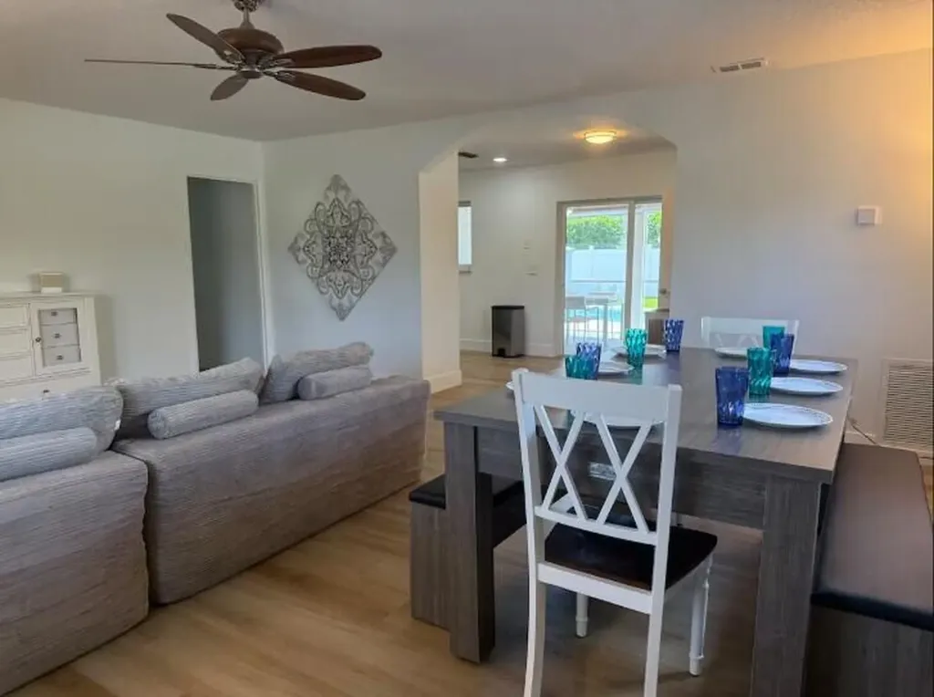 516 E Whitney Drive Jupiter FL 33458
