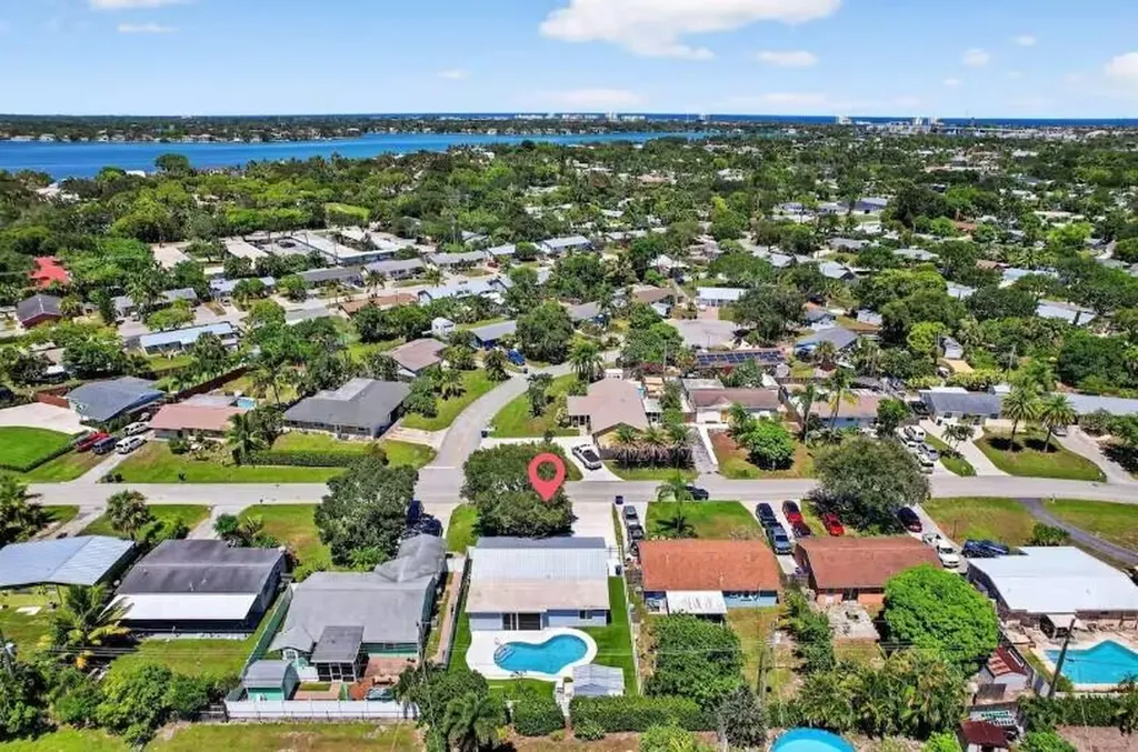 516 E Whitney Drive Jupiter FL 33458
