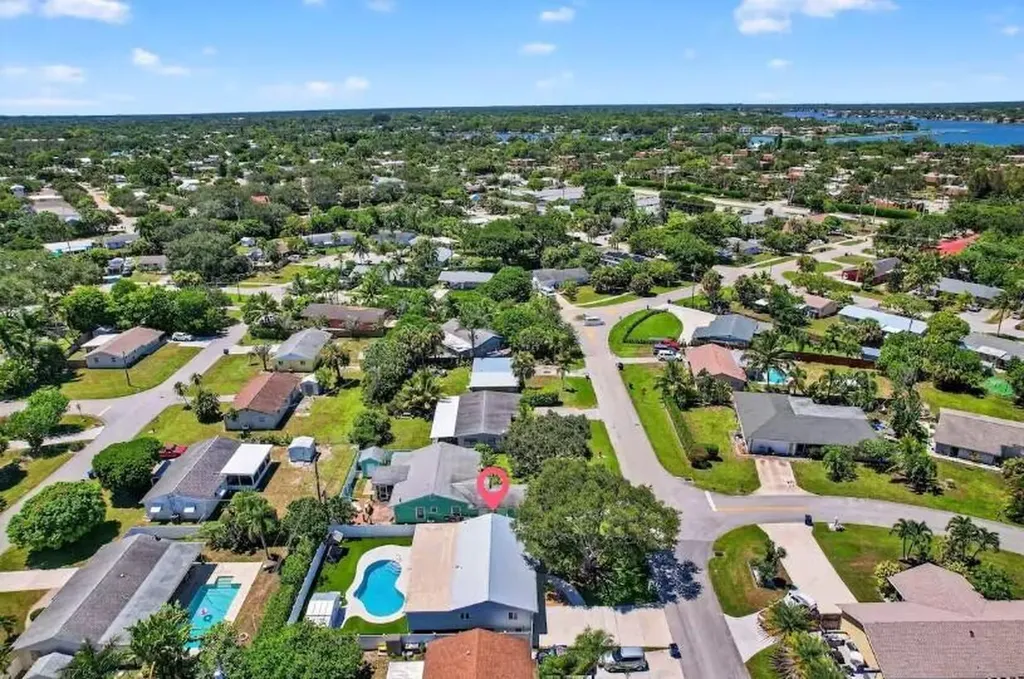 516 E Whitney Drive Jupiter FL 33458