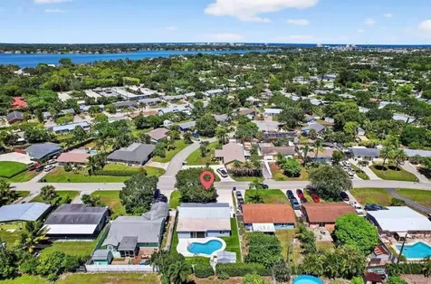 516 E Whitney Drive Jupiter FL 33458