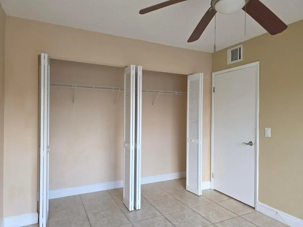 1542 Lake Crystal Drive West Palm Beach FL 33411