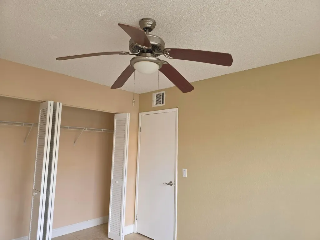 1542 Lake Crystal Drive West Palm Beach FL 33411