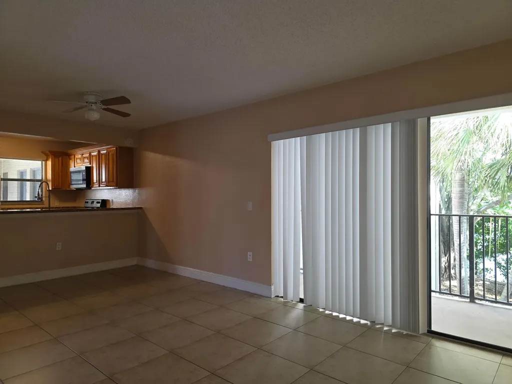 1542 Lake Crystal Drive West Palm Beach FL 33411