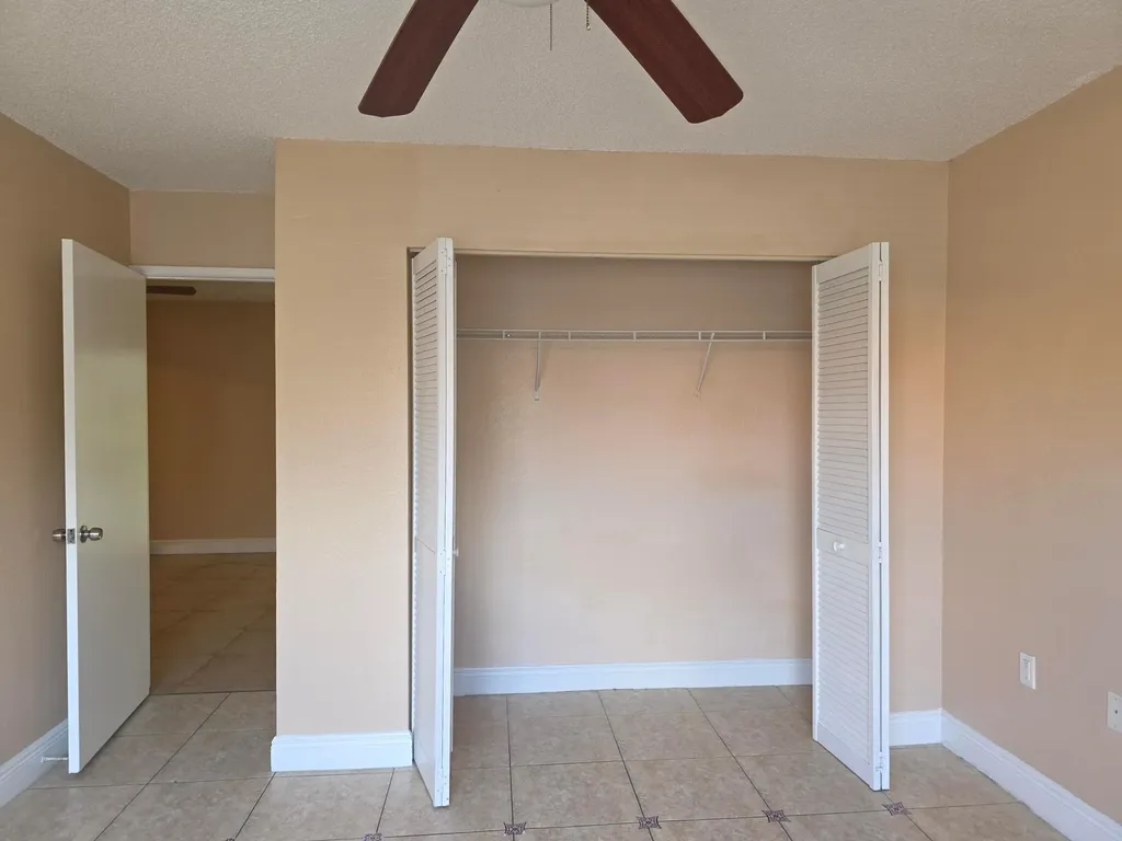 1542 Lake Crystal Drive West Palm Beach FL 33411