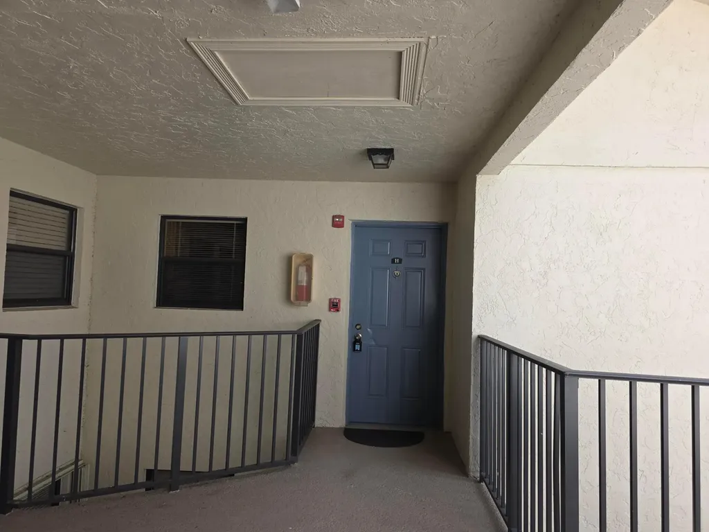 1542 Lake Crystal Drive West Palm Beach FL 33411