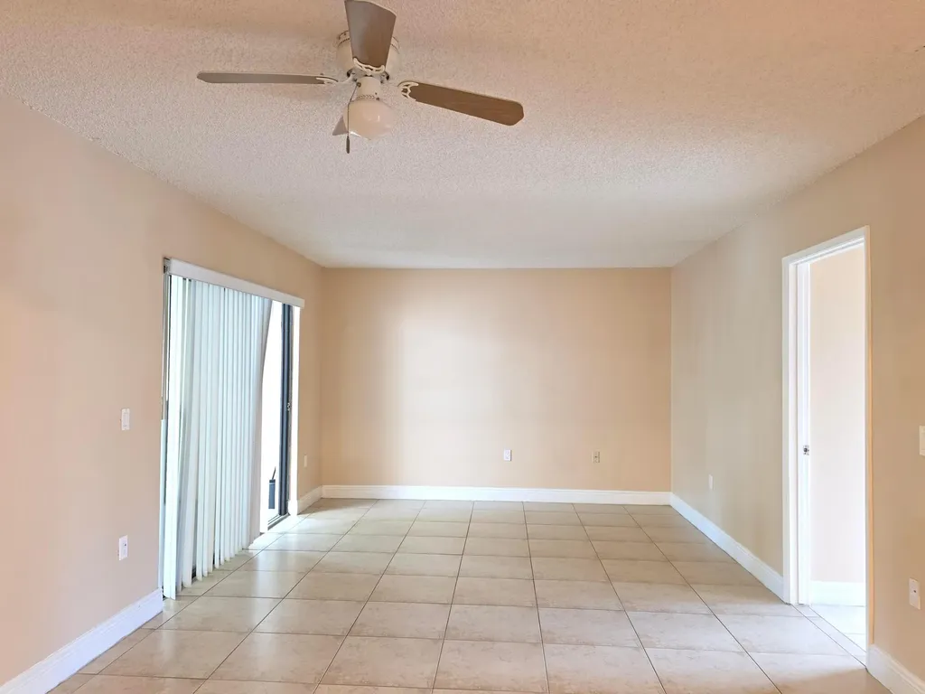 1542 Lake Crystal Drive West Palm Beach FL 33411