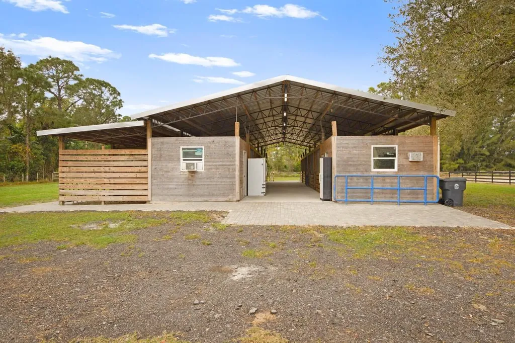 18080 W Sycamore Drive The Acreage FL 33470