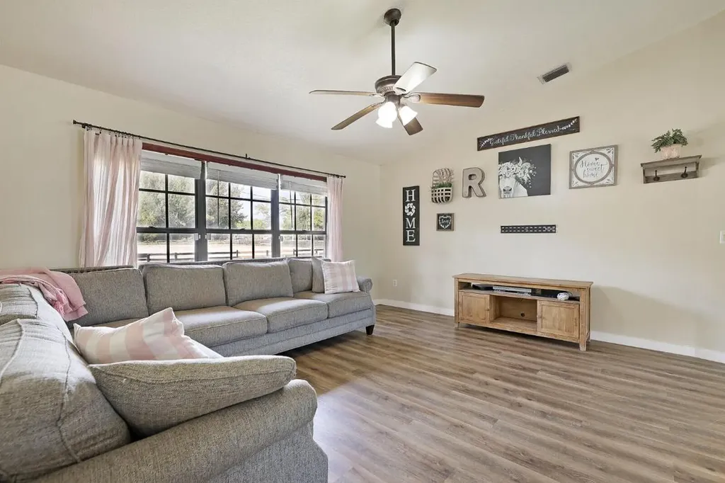 18080 W Sycamore Drive The Acreage FL 33470