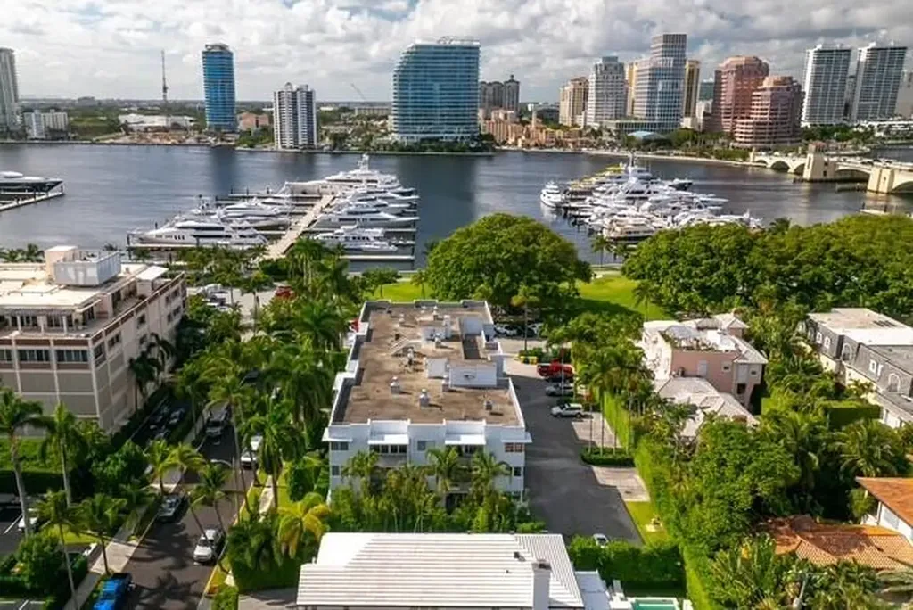 455 Australian Avenue Palm Beach FL 33480