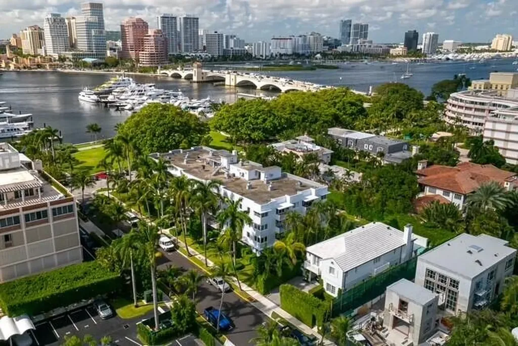 455 Australian Avenue Palm Beach FL 33480