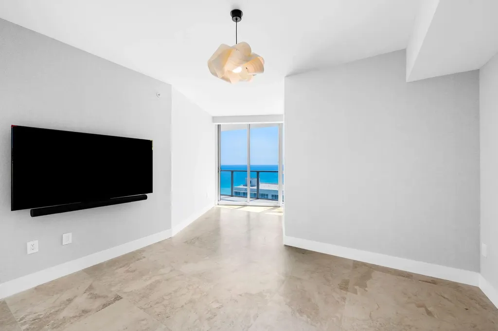 3101 S Ocean Drive Hollywood FL 33019