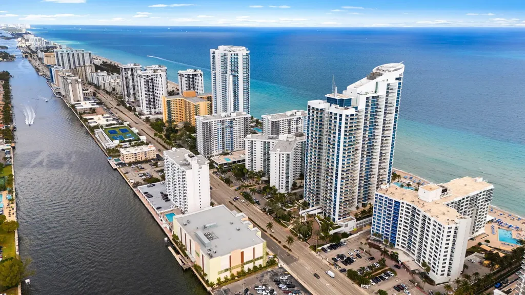 3101 S Ocean Drive Hollywood FL 33019