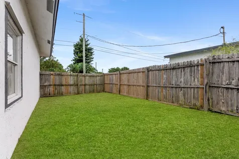3011 Avenue M Riviera Beach FL 33404