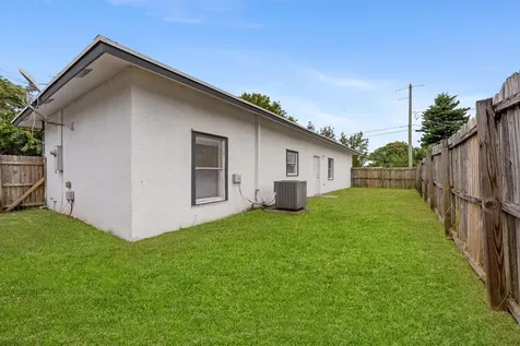 3011 Avenue M Riviera Beach FL 33404