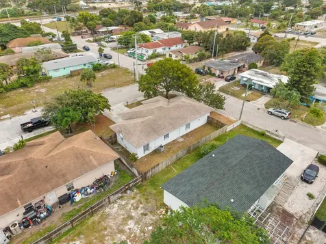 3011 Avenue M Riviera Beach FL 33404