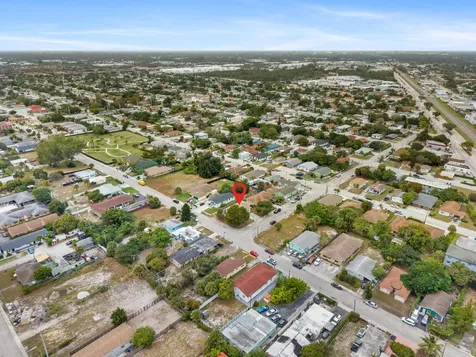 3011 Avenue M Riviera Beach FL 33404