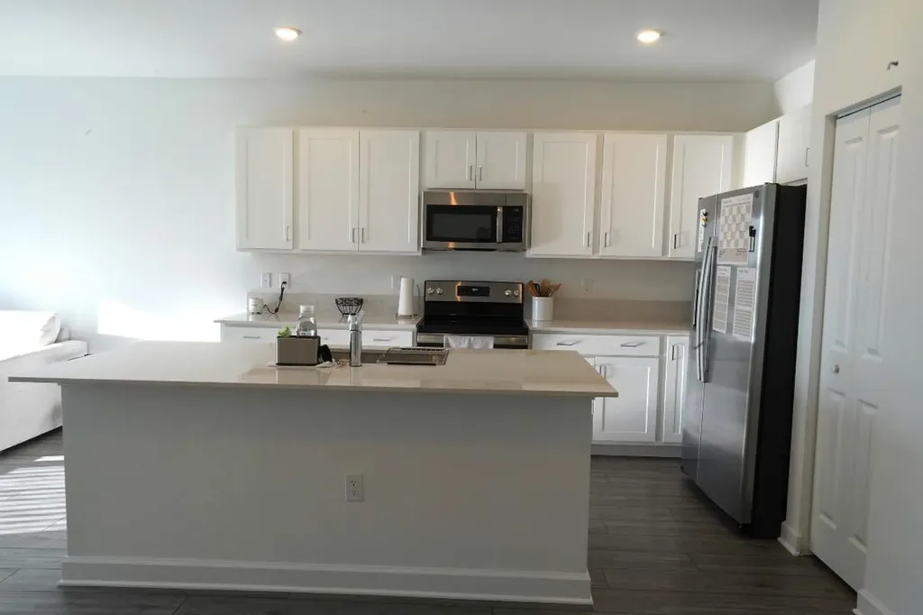 870 SE Grovebush Lane Port St Lucie FL 34984