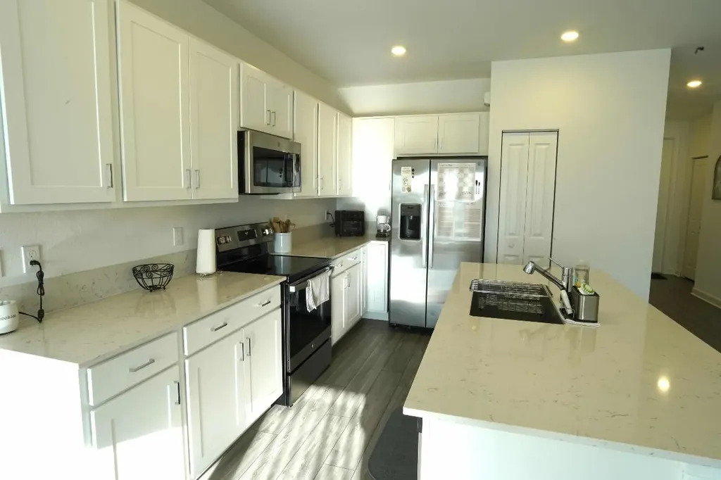 870 SE Grovebush Lane Port St Lucie FL 34984