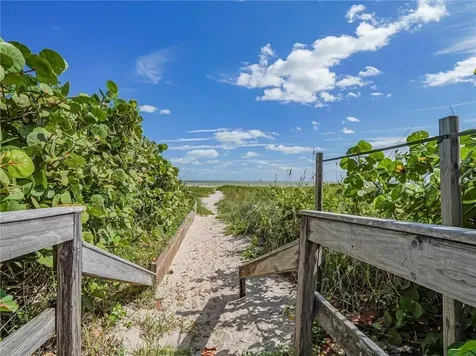 1330 Shorewinds Lane Vero Beach FL 32963