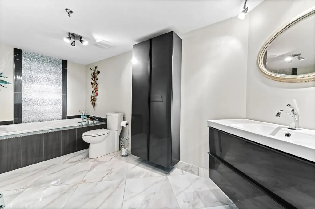 1900 Consulate Place West Palm Beach FL 33401