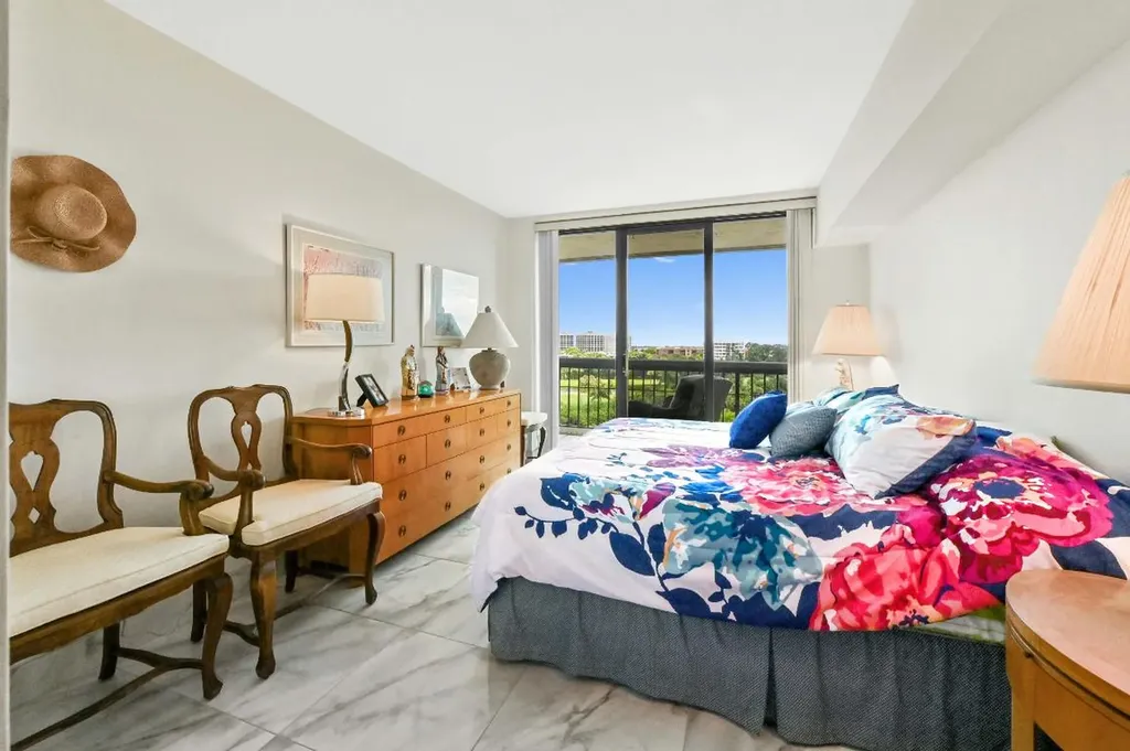 1900 Consulate Place West Palm Beach FL 33401