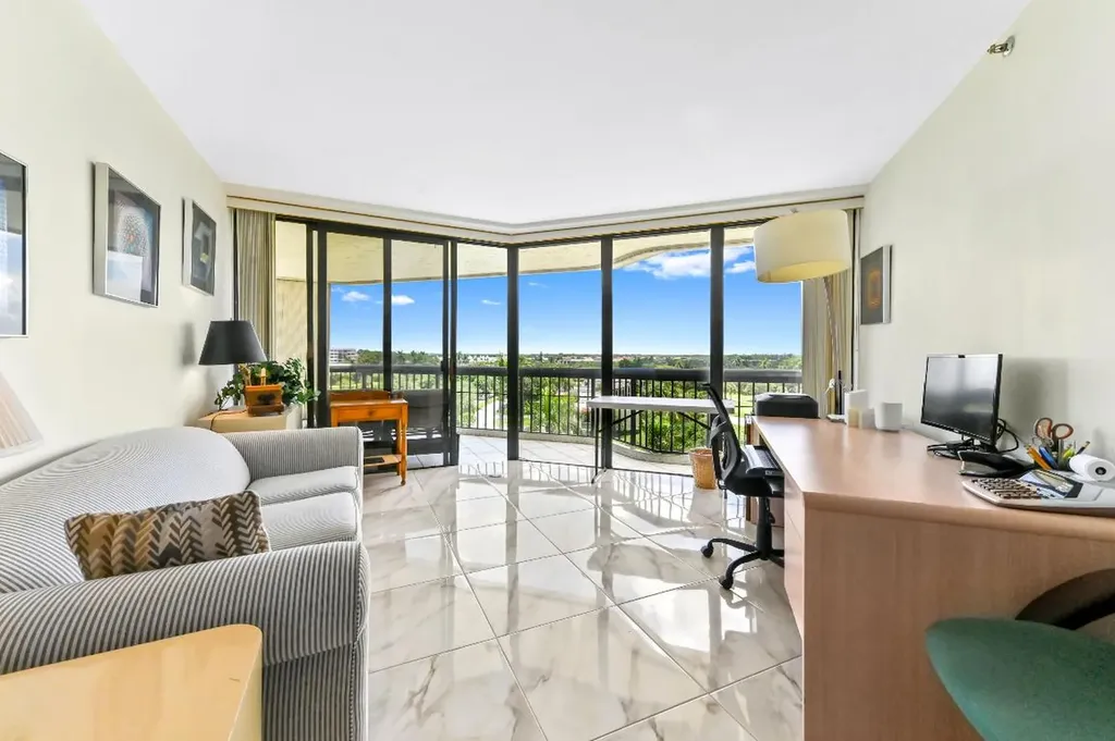 1900 Consulate Place West Palm Beach FL 33401