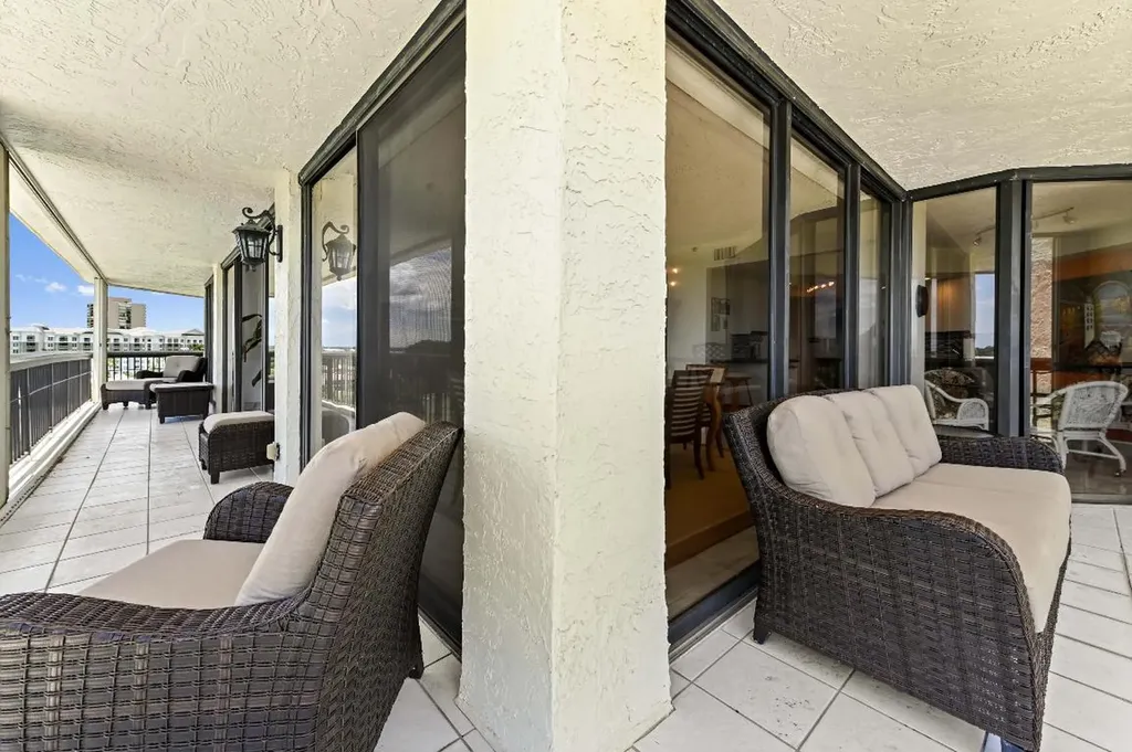 1900 Consulate Place West Palm Beach FL 33401