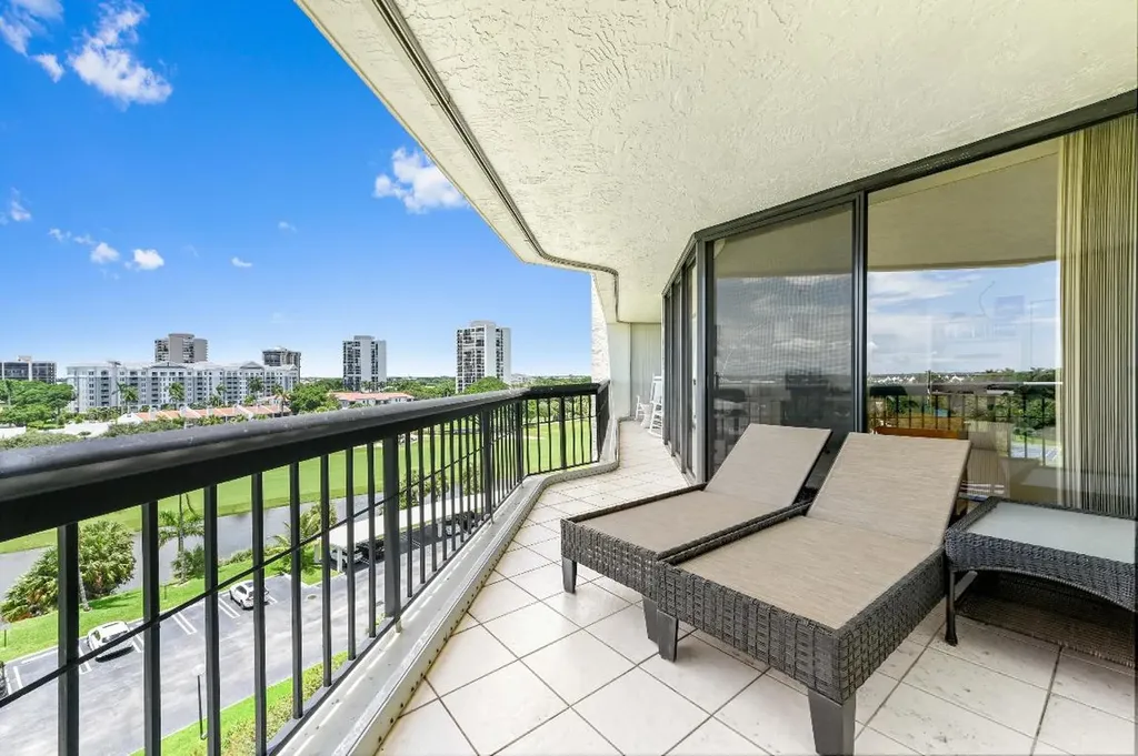 1900 Consulate Place West Palm Beach FL 33401