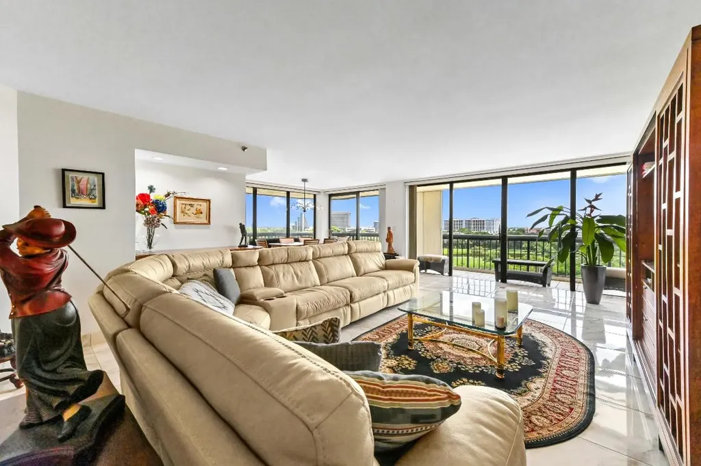 1900 Consulate Place West Palm Beach FL 33401