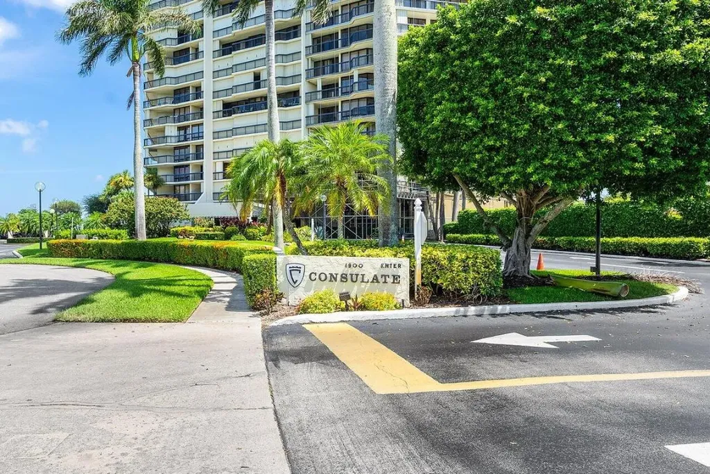 1900 Consulate Place West Palm Beach FL 33401
