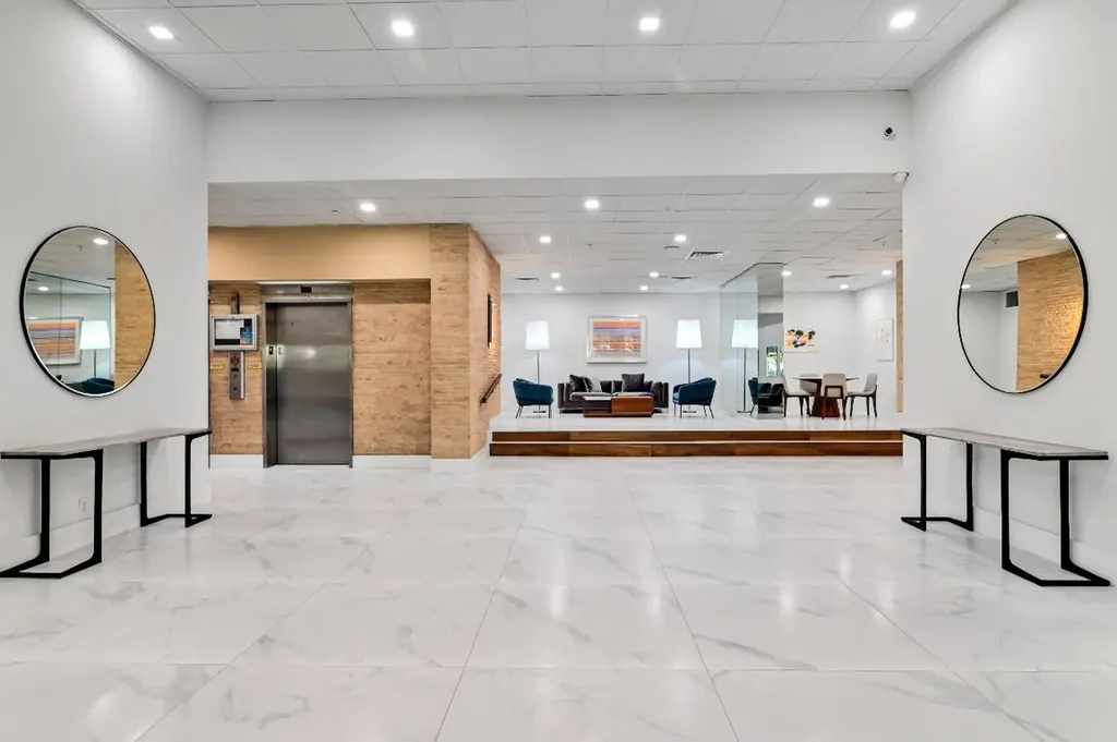 1900 Consulate Place West Palm Beach FL 33401