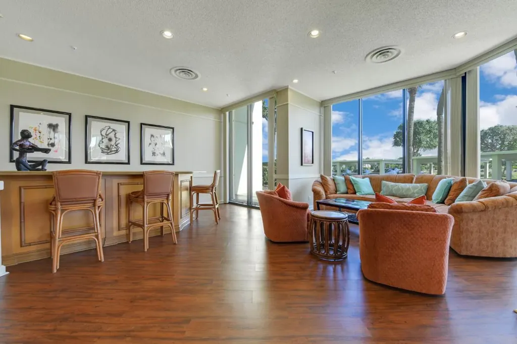1900 Consulate Place West Palm Beach FL 33401