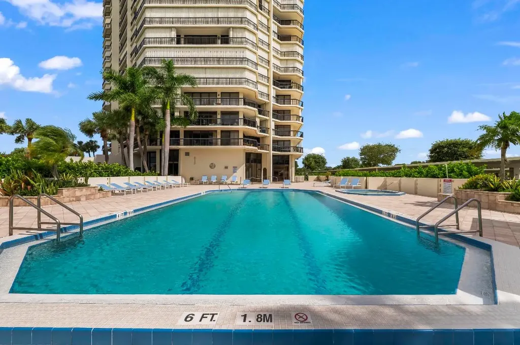 1900 Consulate Place West Palm Beach FL 33401