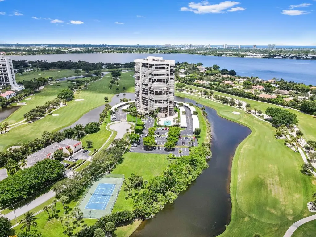 1900 Consulate Place West Palm Beach FL 33401