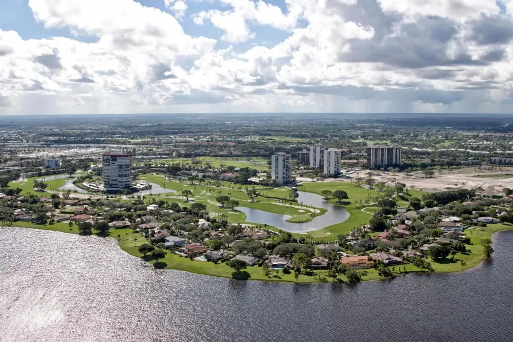 1900 Consulate Place West Palm Beach FL 33401