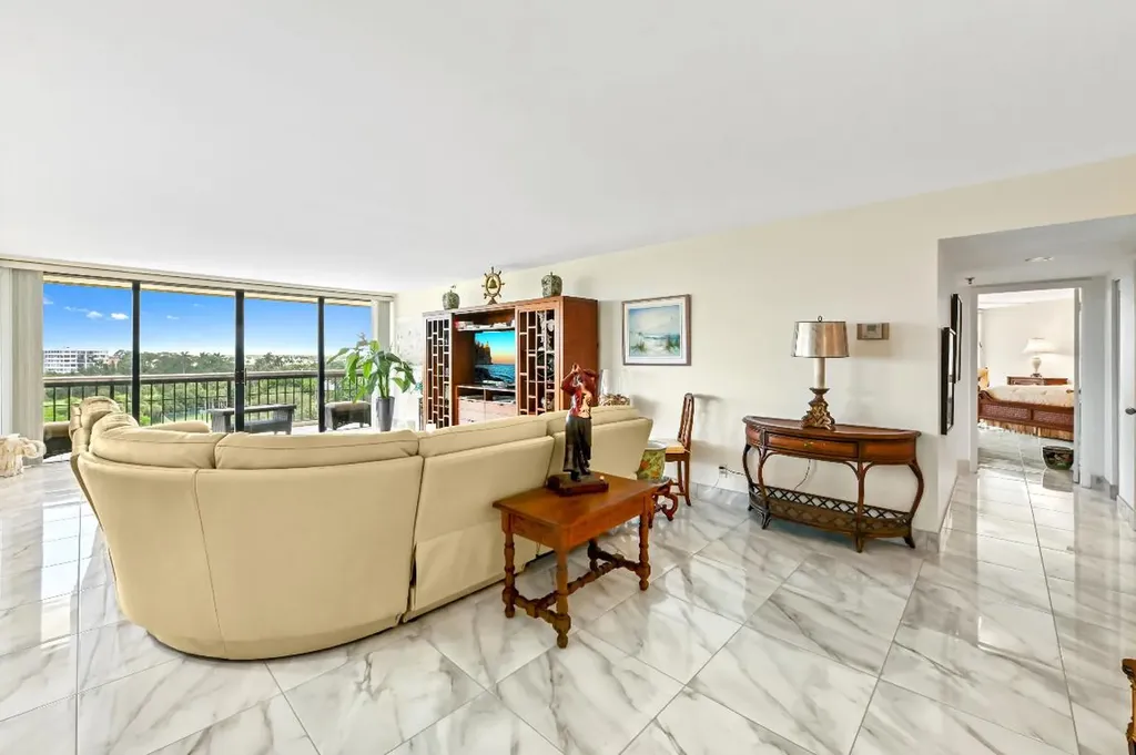 1900 Consulate Place West Palm Beach FL 33401