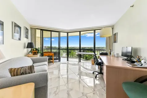 1900 Consulate Place West Palm Beach FL 33401