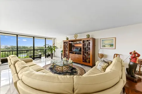 1900 Consulate Place West Palm Beach FL 33401