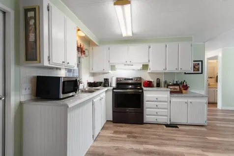 452 NE Pinelake Village Boulevard Jensen Beach FL 34957
