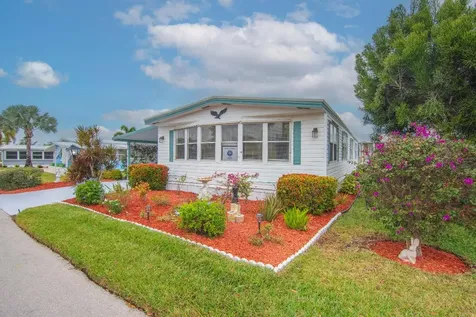 452 NE Pinelake Village Boulevard Jensen Beach FL 34957