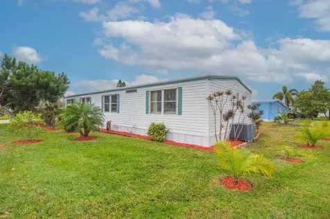 452 NE Pinelake Village Boulevard Jensen Beach FL 34957