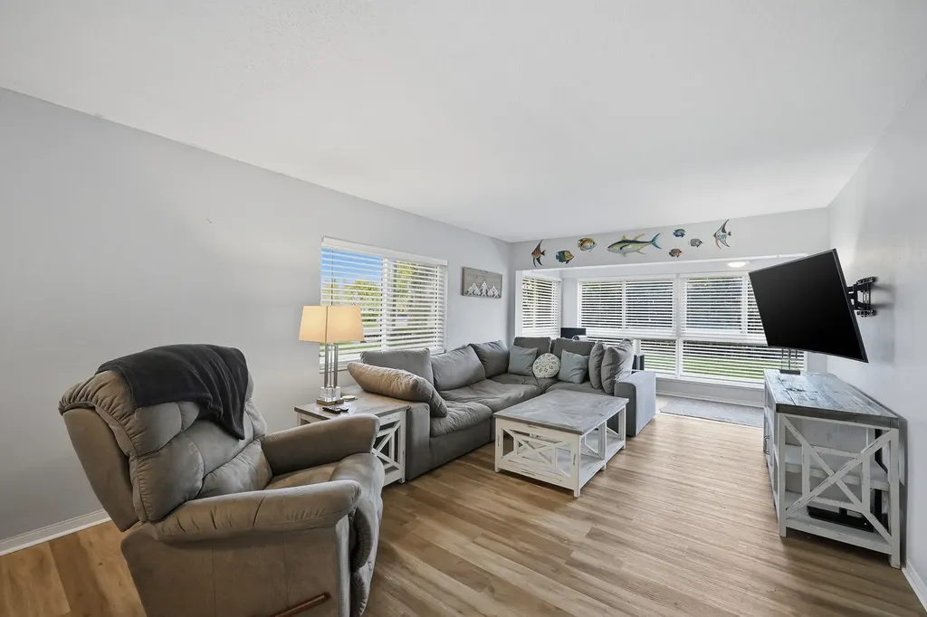 3401 Spanish Trail Delray Beach FL 33483
