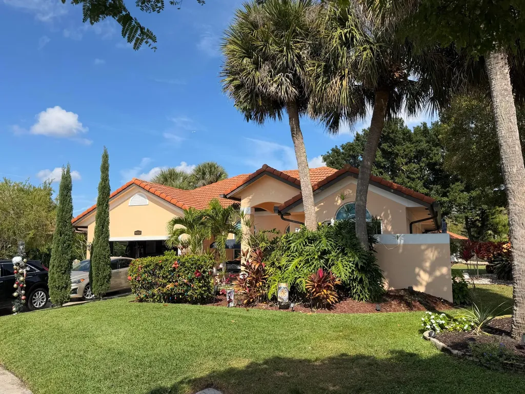 9050 Cypress Hollow Drive Palm Beach Gardens FL 33418