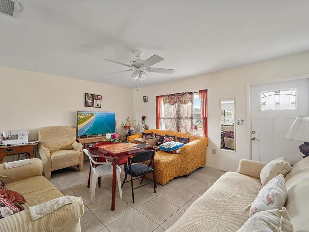 2464 Shenandoah Street North Port FL 34287