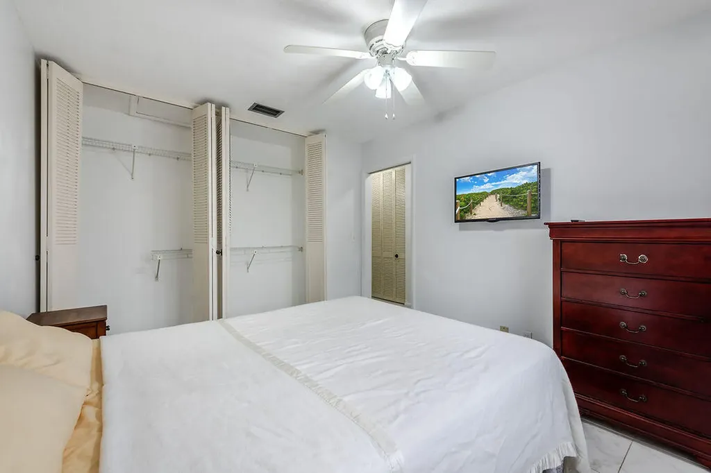 2995 Crosley Drive W West Palm Beach FL 33415