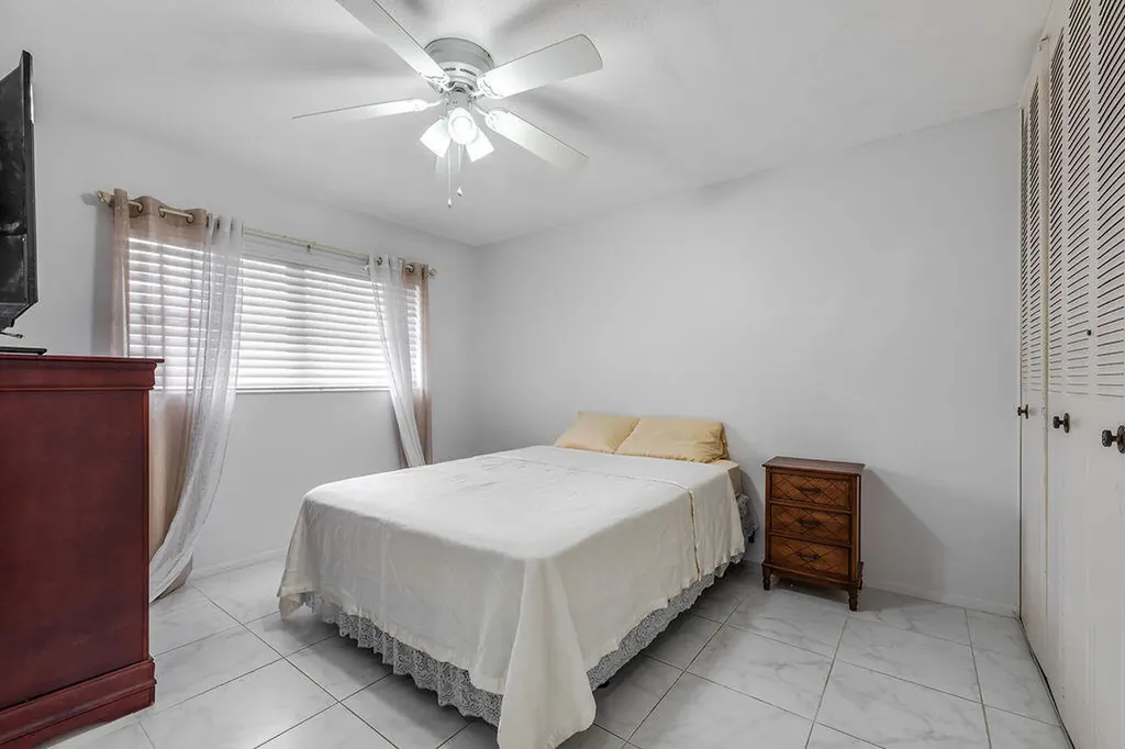 2995 Crosley Drive W West Palm Beach FL 33415