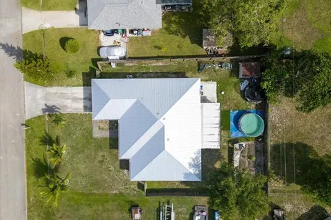 1762 SE Aires Lane Port St Lucie FL 34984