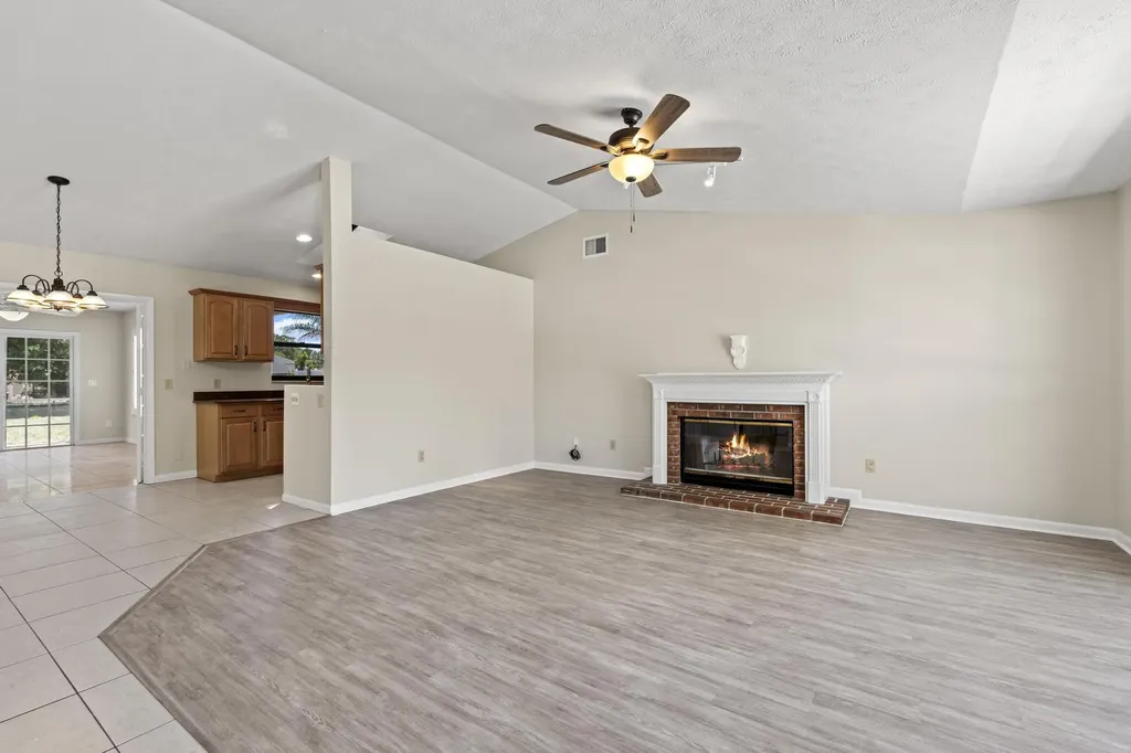 2441 SE Avalon Road Port St Lucie FL 34952