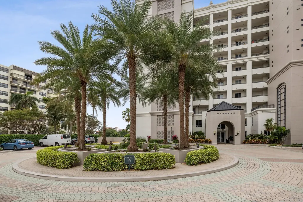 2880 NE 14th St. Causeway Pompano Beach FL 33062